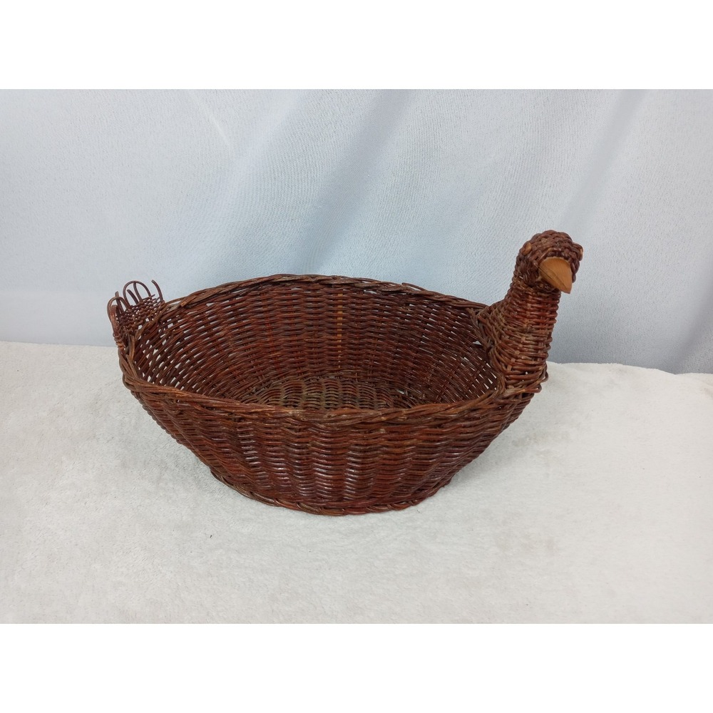 Vintage Wicker Turkey Basket Thanksgiving Centerpiece Hen Chicken Farmhouse Deco